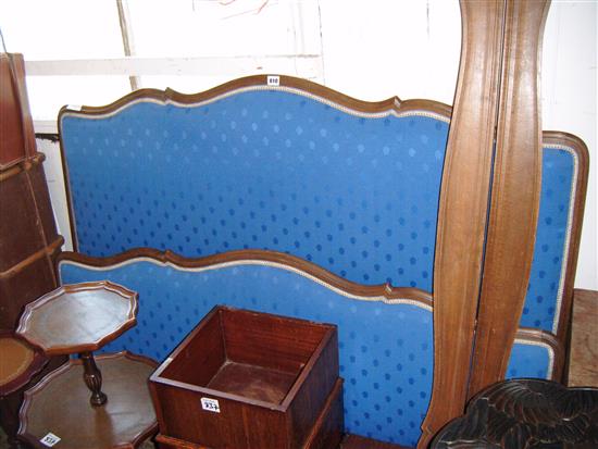 French bed